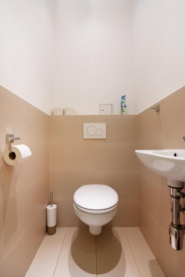 Absolute Ruhelage Im Zentrum Mit Parkplatz Apartamento Viena Exterior foto